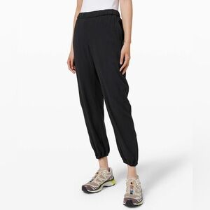 Lululemon Essential Affinity Jogger Track Pants Black Lightweight Post Workout